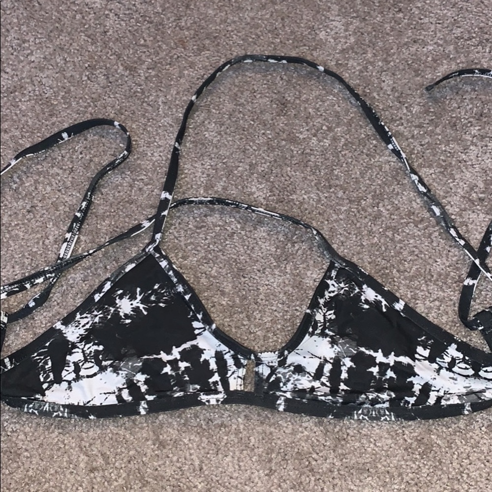 Jolyn Vent Top